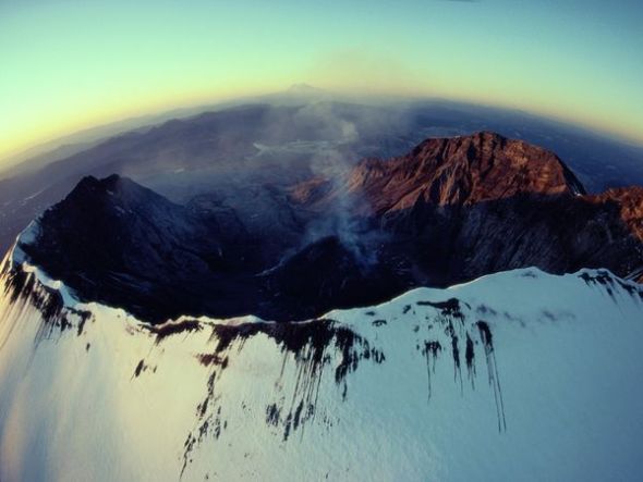 圣海伦斯火山喷发后景象