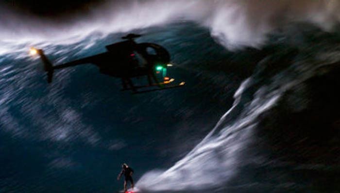 圖片：澳洲衝浪狂人瘋狂冒險命懸一線